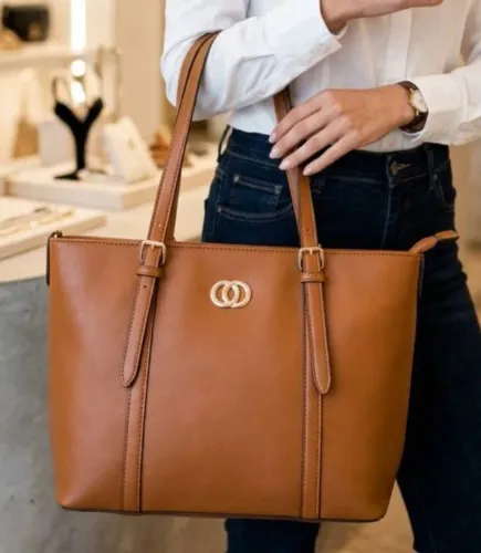 Bolsa excelente marca com etiqueta por 98,00