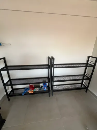 02 Grades | Prateleira | Expositora | Preta | Organizador