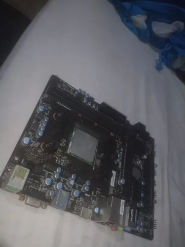 Placa mãe A68HM-E33 