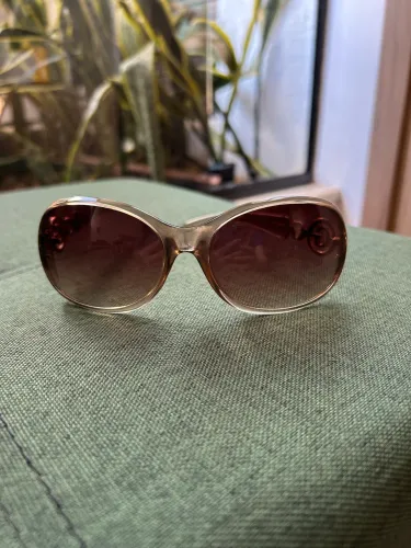 Óculos da Guess