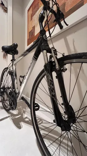 Trek 7000 Hybrid Multitrack