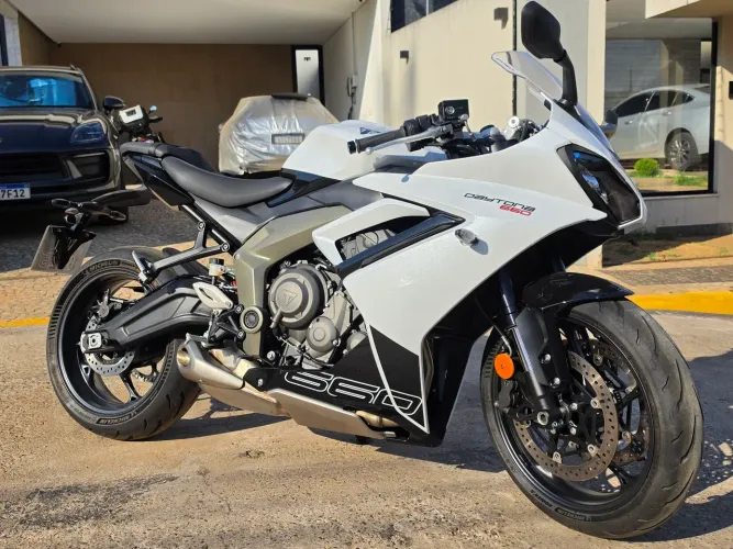 Triumph Daytona 660 2025 ? Apenas 980 km (A Mais Nova do DF!)