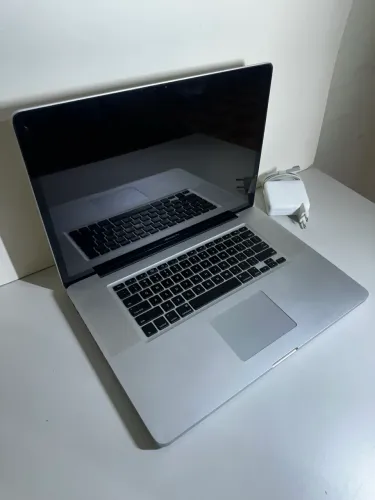 MacBook tela 17 polegadas 2011 EUA 16GB