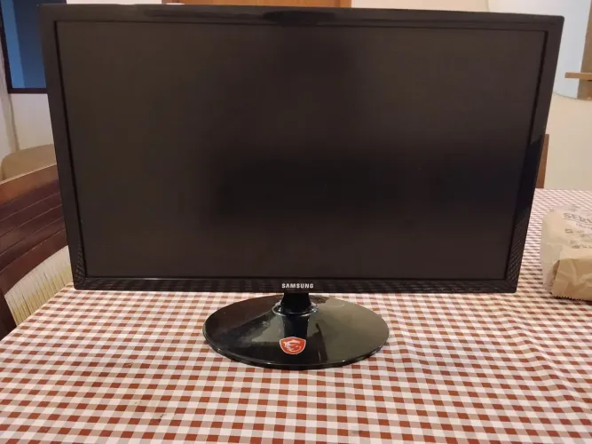 Monitor Samsung 24 polegadas em perfeito estado 