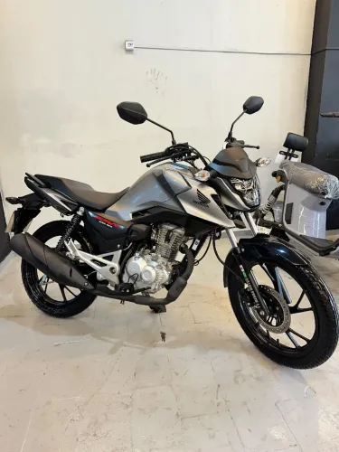 Cg Fan 160 2026 com 1300 km