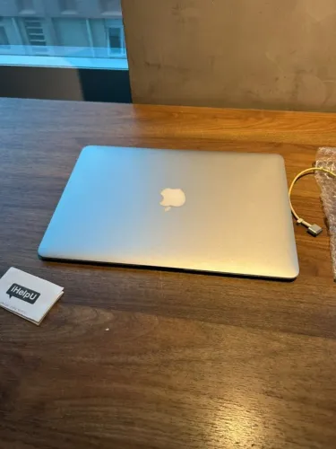 MacBook Air 13" - 1 ano de garantia