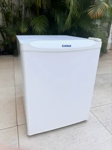 Frigobar Consul 80L Conservado