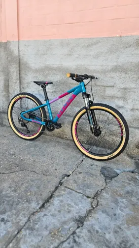 Bicicleta SENSE GROOM ARO 24 9v Alumínio SEMI NOVA