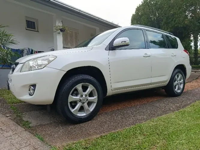Toyota RAV4 2.4 4X2 16V 170cv Aut. 2011