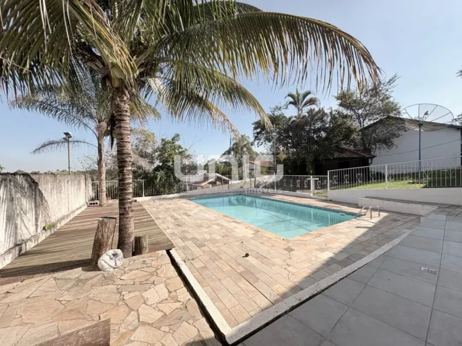 Casa para alugar em Aguas de São Pedro, no bairro Porangaba, em Aguas de São Pedro/SP REF: