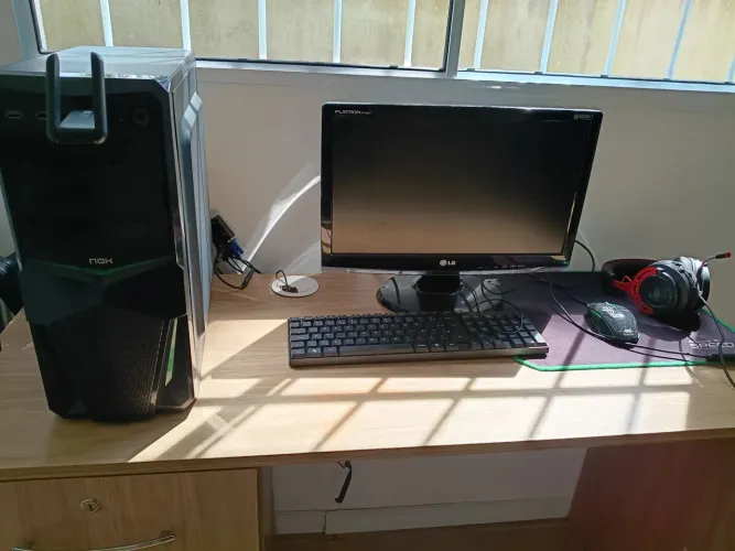 Pc gamer com monitor