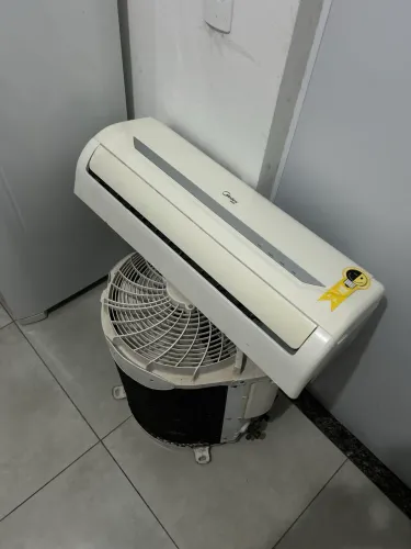 Ar condicionado 