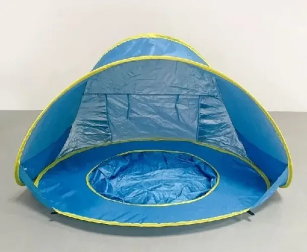 Barraca com piscina infantil