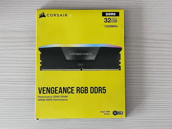 Memórias DDR5 32Gb 2x16 Corsair Vengeance RGB 7200MHz CL34