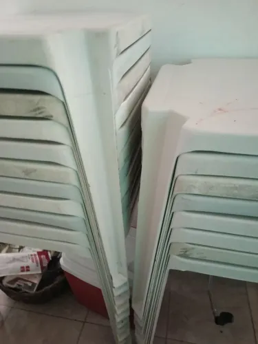 Mesa com cadeira