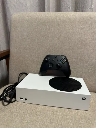 Xbox Séries S 512gb + Controle ( Com Defeito )