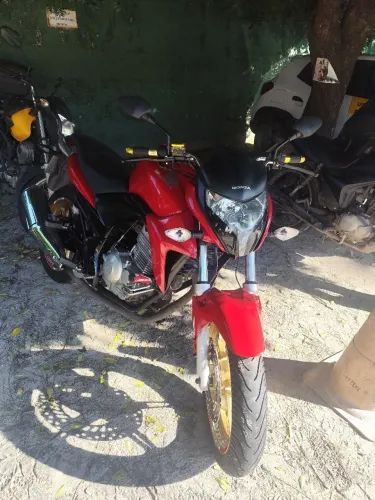 Cb300R 2012 vermelha