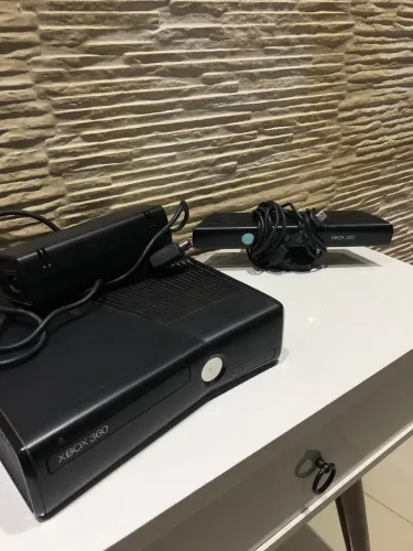 Xbox 360 Slim
