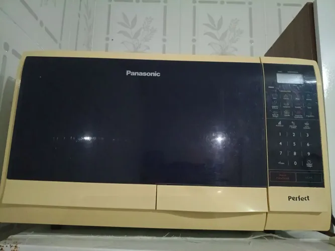 Micro-ondas antigo mas muito bom
