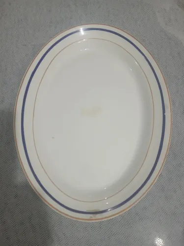 TRAVESSA EM ANTIGA PORCELANA