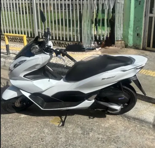 PCX 2026 emplacada, estado zero km. NÃO ACEITO TROCA. 