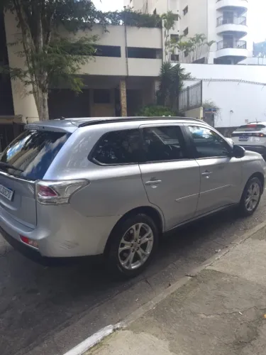 Mitsubishi Outlander 2.0 16V 160cv Aut. 2014