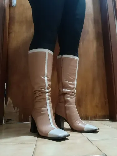  Bota feminina cano alto Quinta Valentina número 35