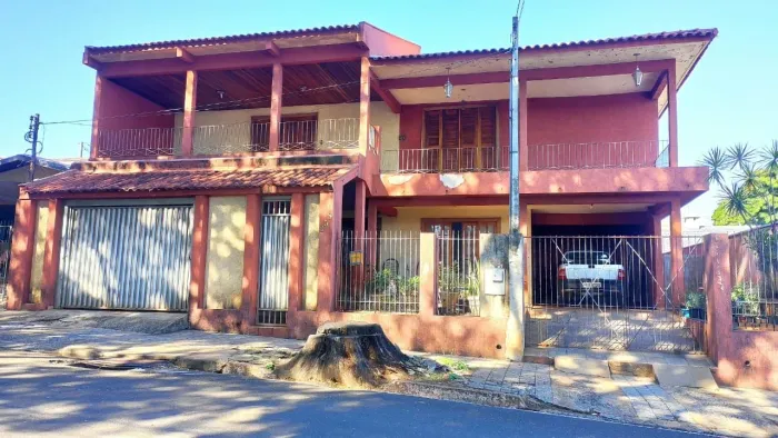 SOBRADO - ÁREA CENTRAL DE MARIALVA