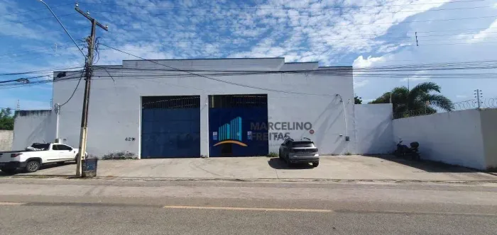 Galpão para alugar, 345 m² por R$ 4.300,00/mês - Precabura - Eusébio/CE