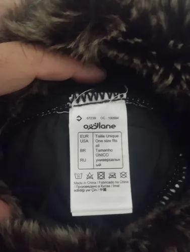 Gorro com forro peludo 