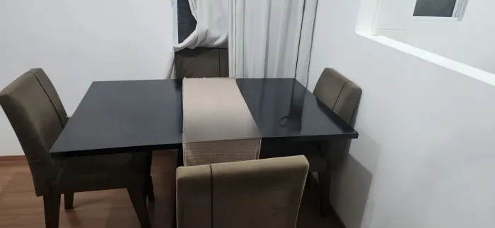 Mesa 4 cadeiras