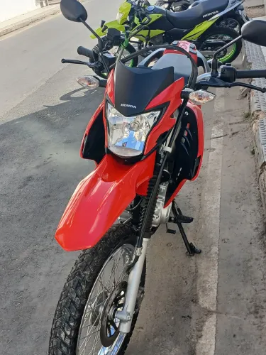 Broz 160 2023 muito conservada