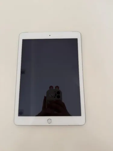 iPad 5ª Geração 128GB - Wi-Fi + Cellular