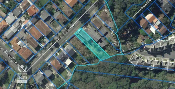 Terreno à venda ou PERMUTA, 588² por R$ 720.000,00 - Vista Alegre - Curitiba/PR