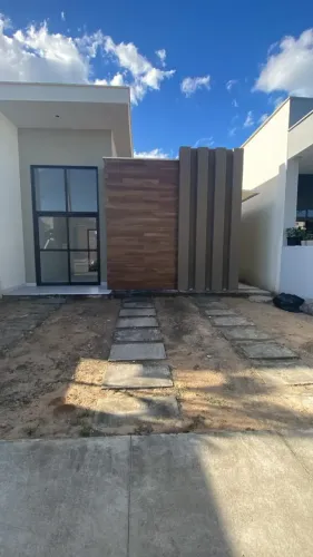OPORTUNIDADE UNICA CASA REFORMADA A VENDA NO CONDOMINIO VIENNA NO SIM