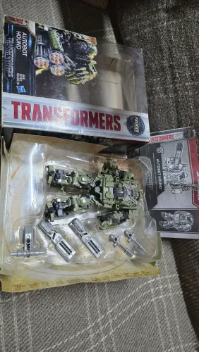 Boneco transformers