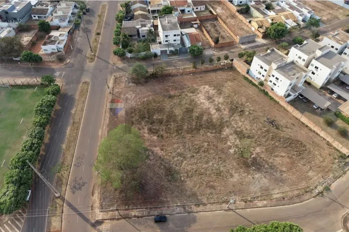 Terreno À Venda: Oportunidade no Sagrada Família