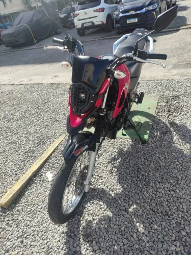 Vendo moto crosser.