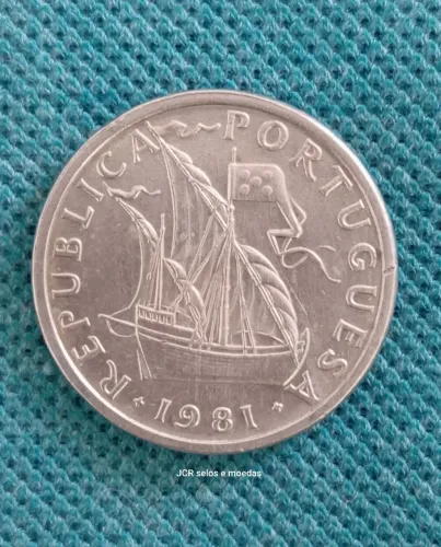 Moeda portuguesa 5 escudos em estado soberba 1981