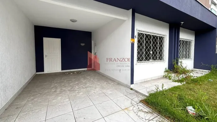 LOCAÇÃO: Casa comercial para locação no bairro Vila Operária, Itajaí