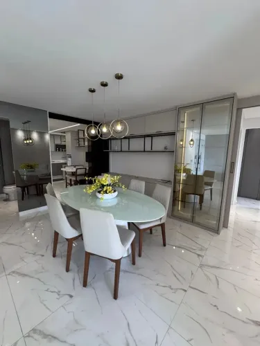 ALTO PADRÃO - FINISSIMO APARTAMENTO COM PORTEIRA FECHADA