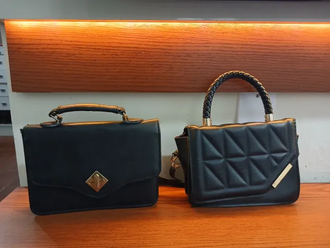 Vendo bolsas em bom estado de conservação 
