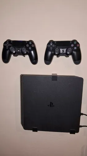 PS4 Slim 1T + 7 jogos mídia física