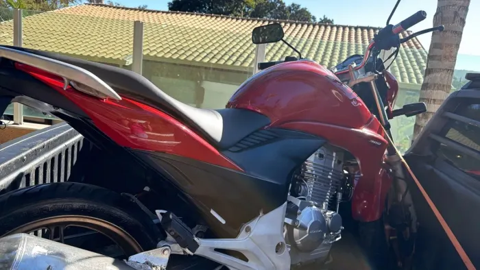 Cb 300 luxo