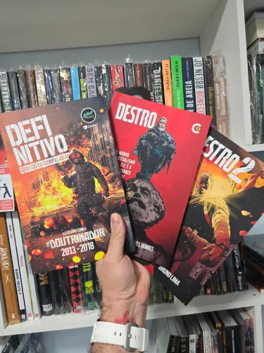 Hqs O Doutrinador + Destro 1 + 2 , Completo, Novíssimos. Graphic Novel