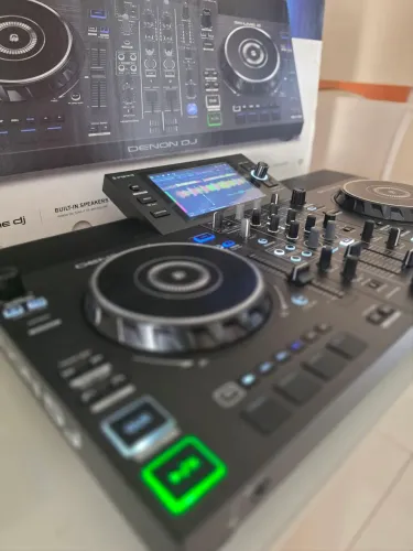 Controladora Denon dj SC LIVE 2 - XDJ - CDJ - COMPLETA.