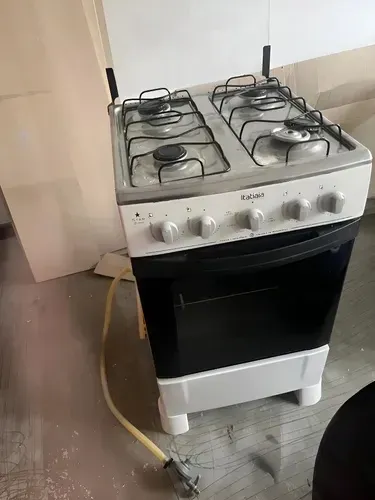 Fogão 4 bocas Itatiaia usado mas está em ótimo estado