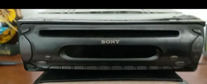 Vendo rádio automotivo usado muito bom