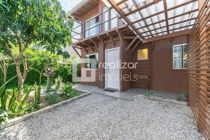 Casa com 3 quartos no Campeche em Florianópolis.