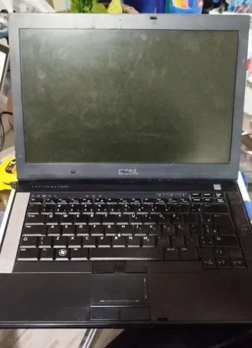 DESAPEGO - NOTEBOOK DELL LATITUDE (PARA CONSERTO OU PEÇAS)